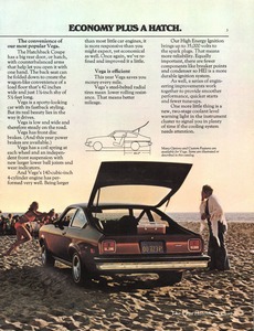 1975 Chevrolet Vega (Cdn)-03.jpg